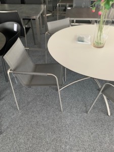 Fischer Tisch und Sessel Takku